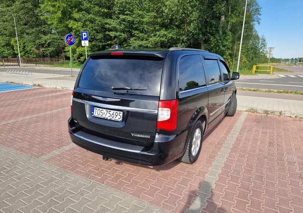 Chrysler Town &amp; Country cena 44000 przebieg: 195000, rok produkcji 2012 z Rawicz małe 37
